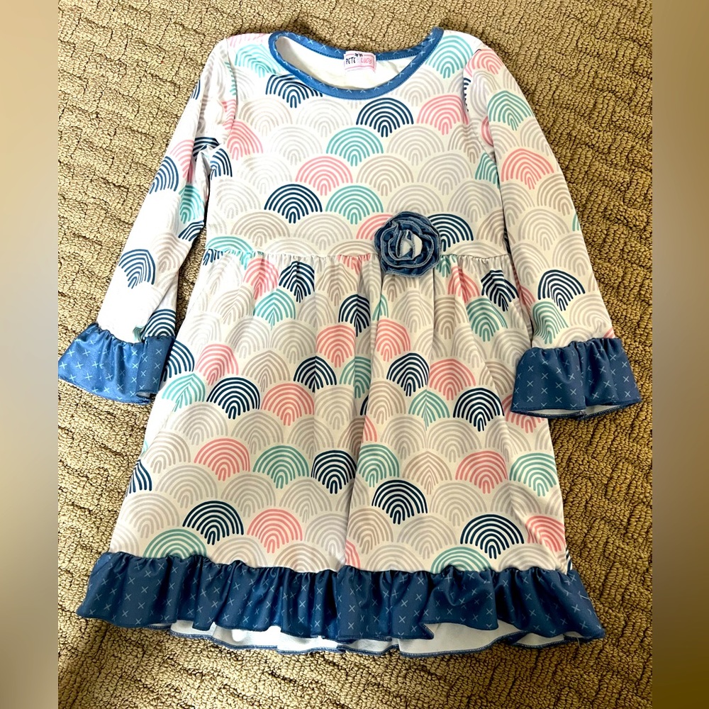Size 5 boutique dress - super adorable!!